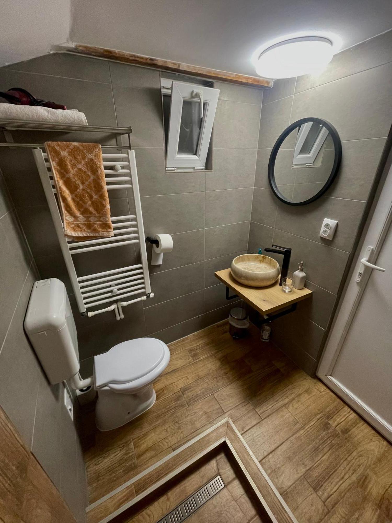 Yard Studio Rasnov Appartement Buitenkant foto