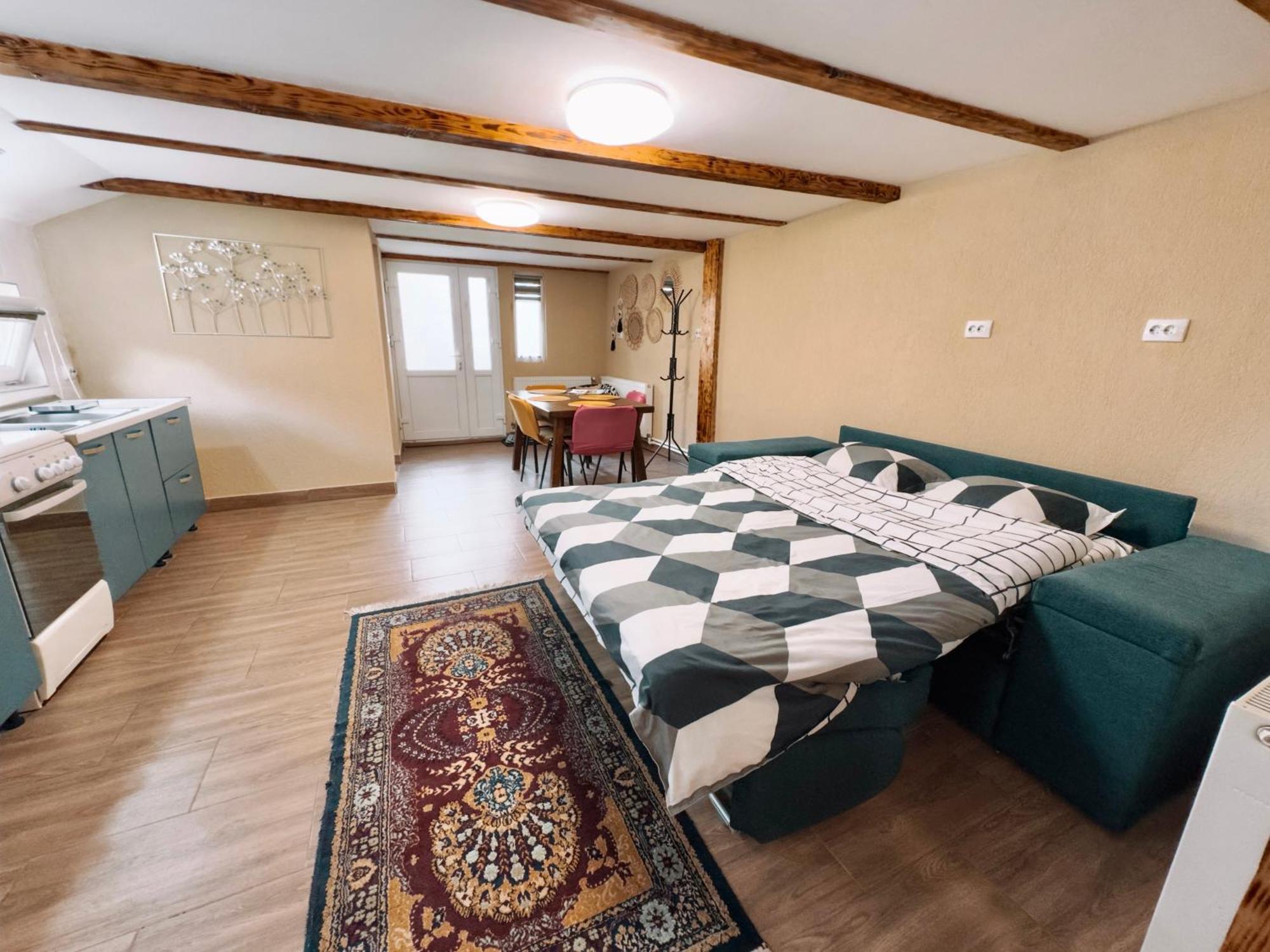 Yard Studio Rasnov Appartement Buitenkant foto