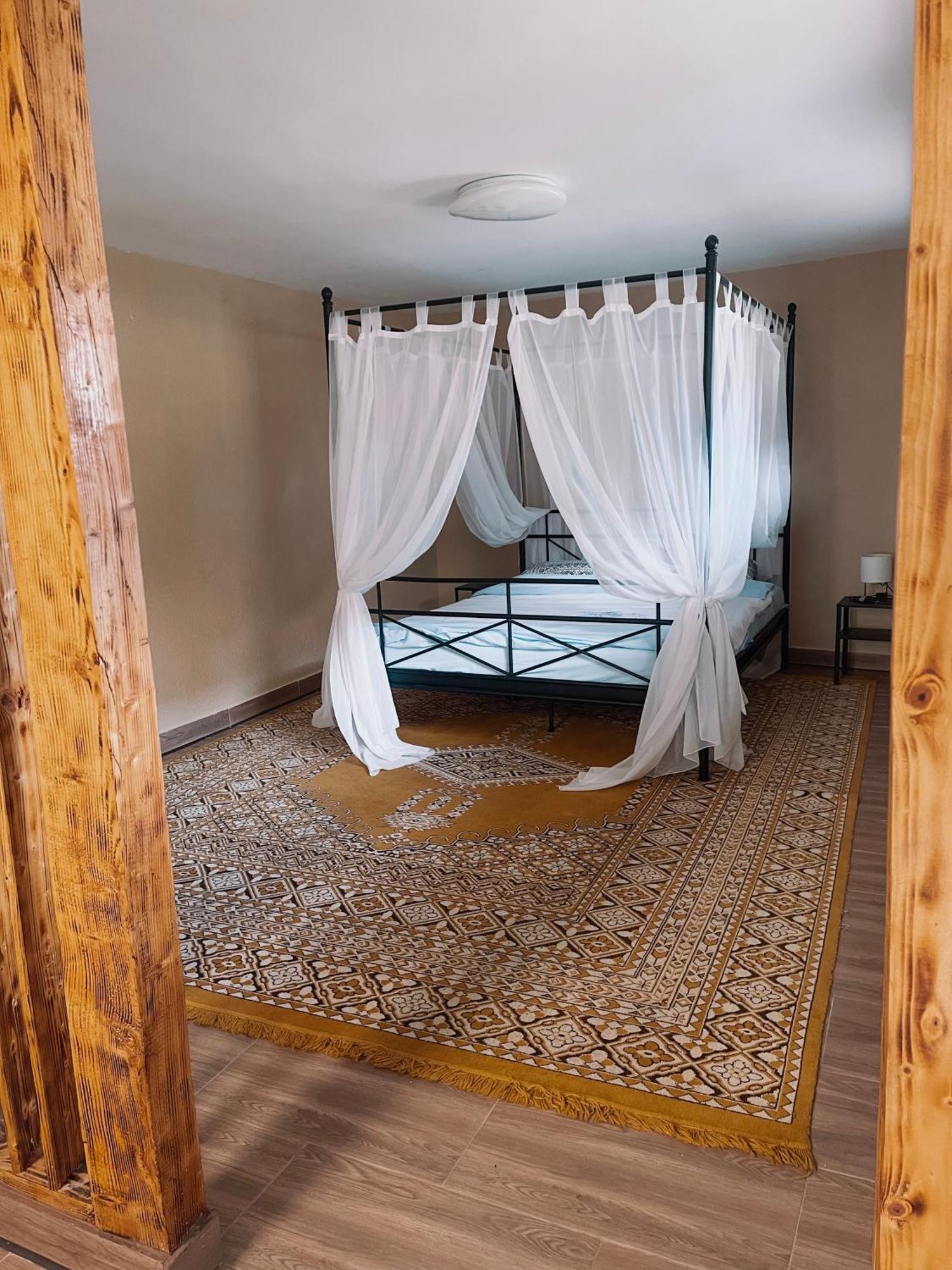 Yard Studio Rasnov Appartement Buitenkant foto